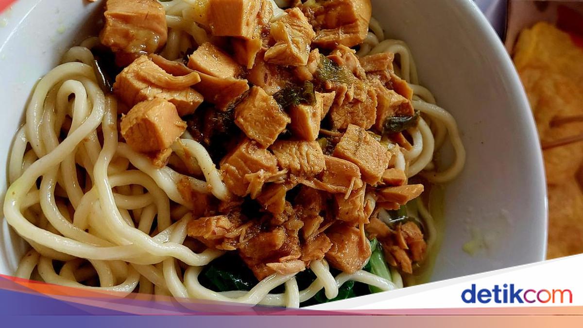 Mie Ayam & Soto Kaki Tami: Rahasia Rasa yang Bikin Cilacap Menyatu dalam Setiap Gigitan